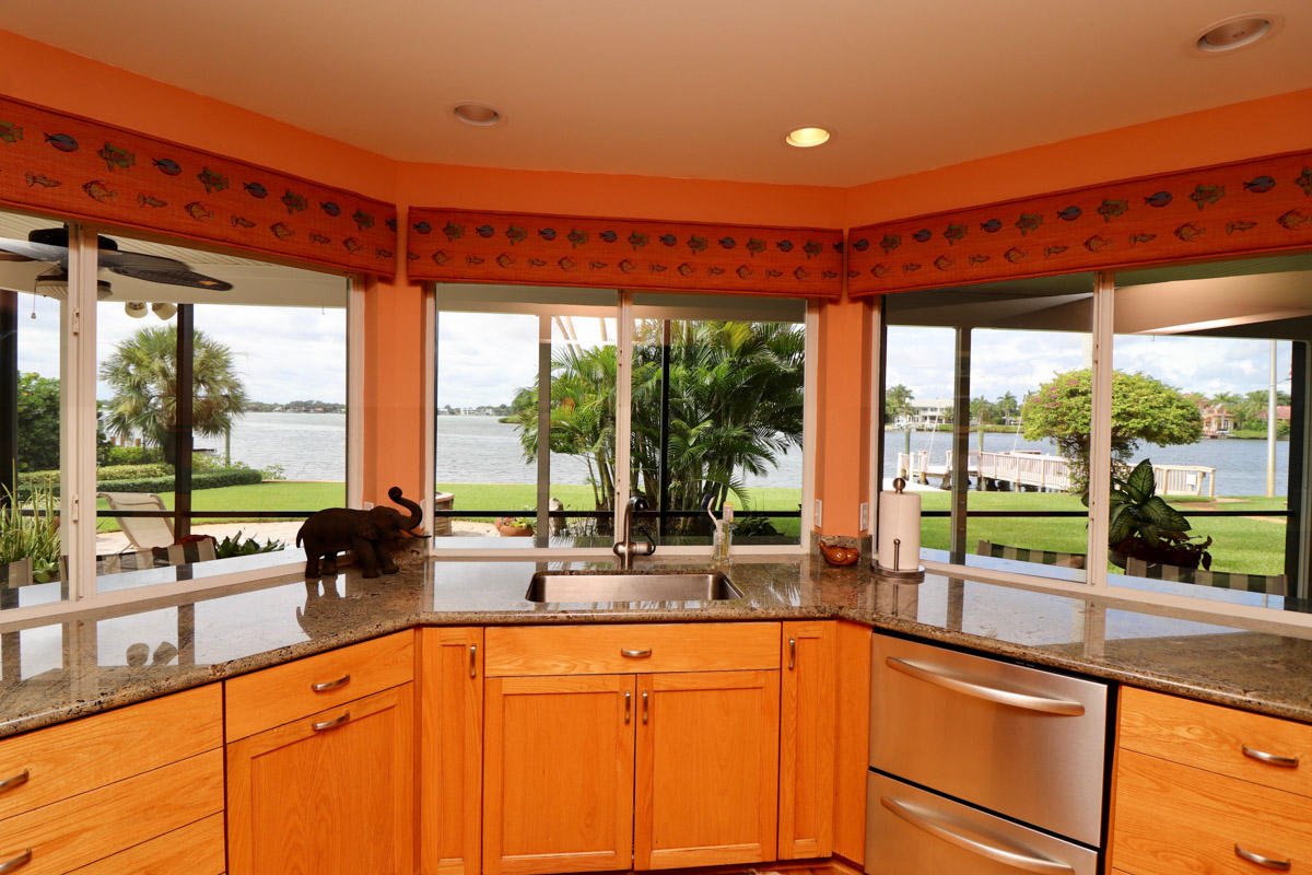 308 West Riverside Drive Jupiter, FL 33469 - Photo 24 of 61 IMG_4447