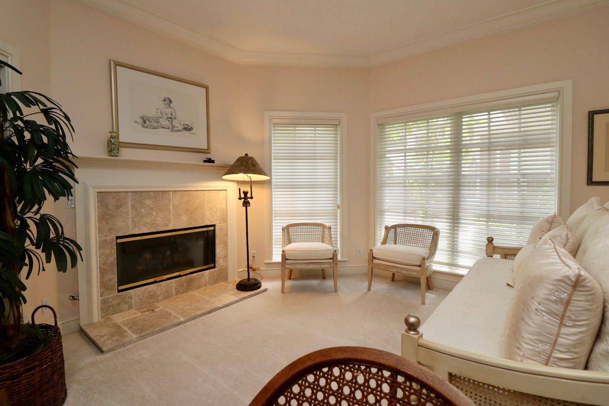 308 West Riverside Drive Jupiter, FL 33469 - Photo 28 of 61 IMG_4458