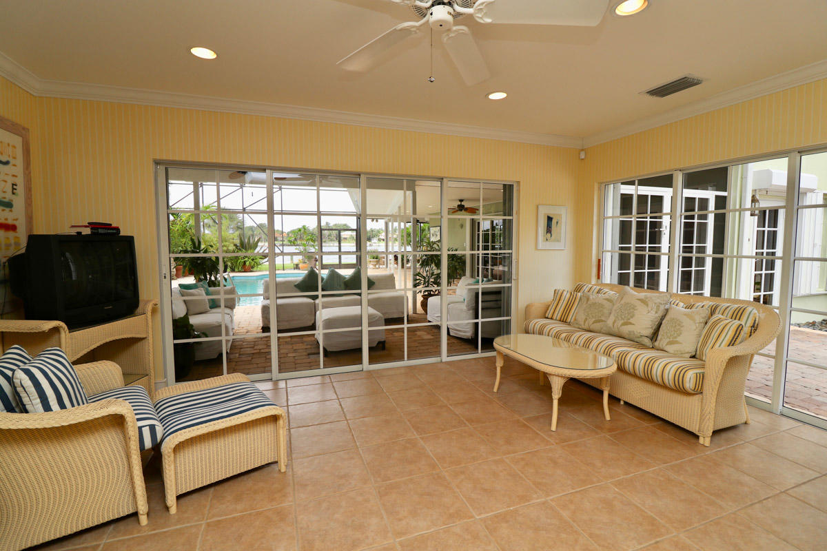 308 West Riverside Drive Jupiter, FL 33469 - Photo 37 of 61 IMG_4474