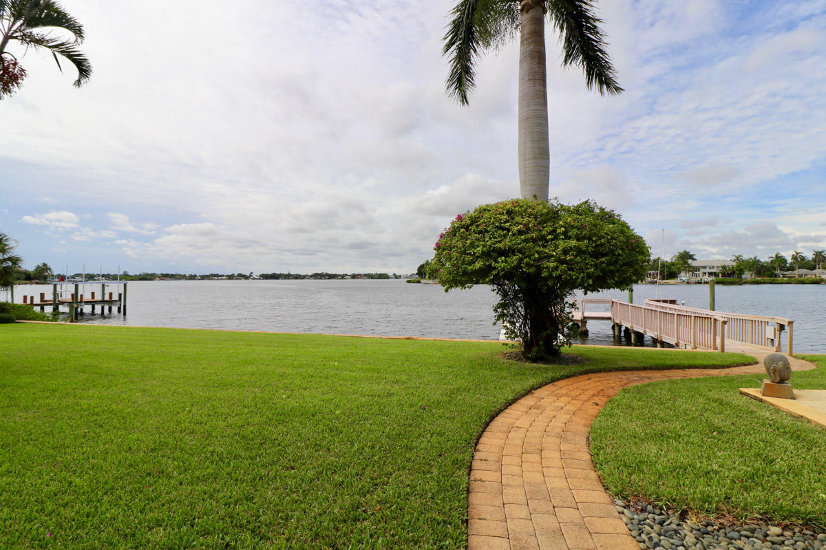 308 West Riverside Drive Jupiter, FL 33469 - Photo 9 of 61 IMG_4419