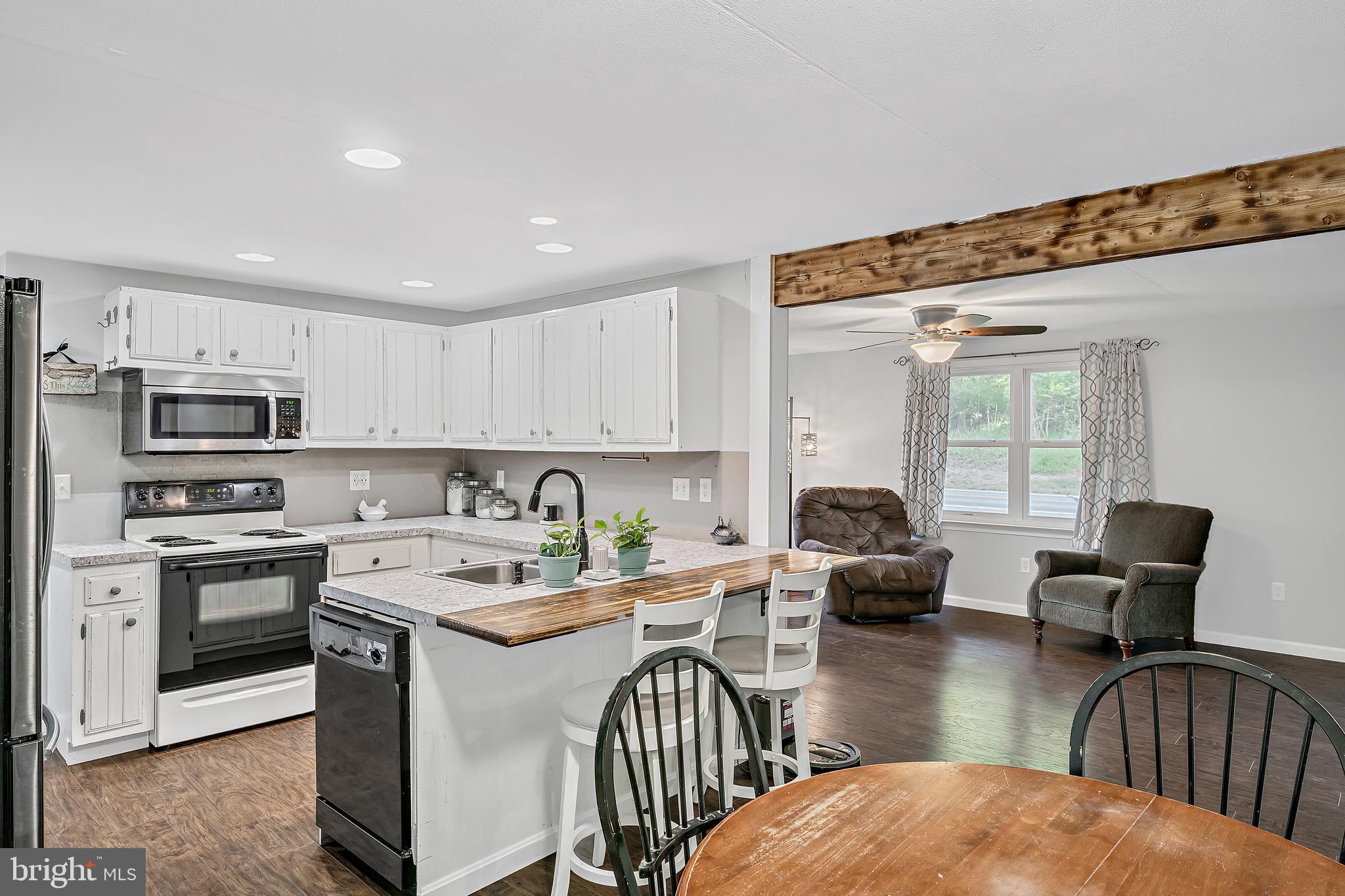 922 Marticville Road Pequea, PA 17565 - Photo 5 of 32 Gallery Image 5
