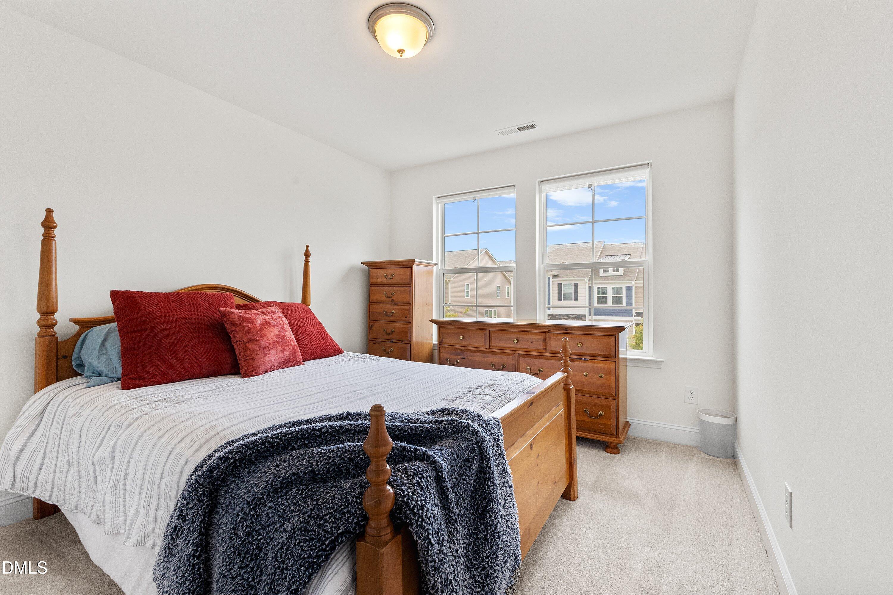 1260 Channel Drop Boulevard Zebulon, NC 27597 - Photo 14 of 29 Bedroom pic 2