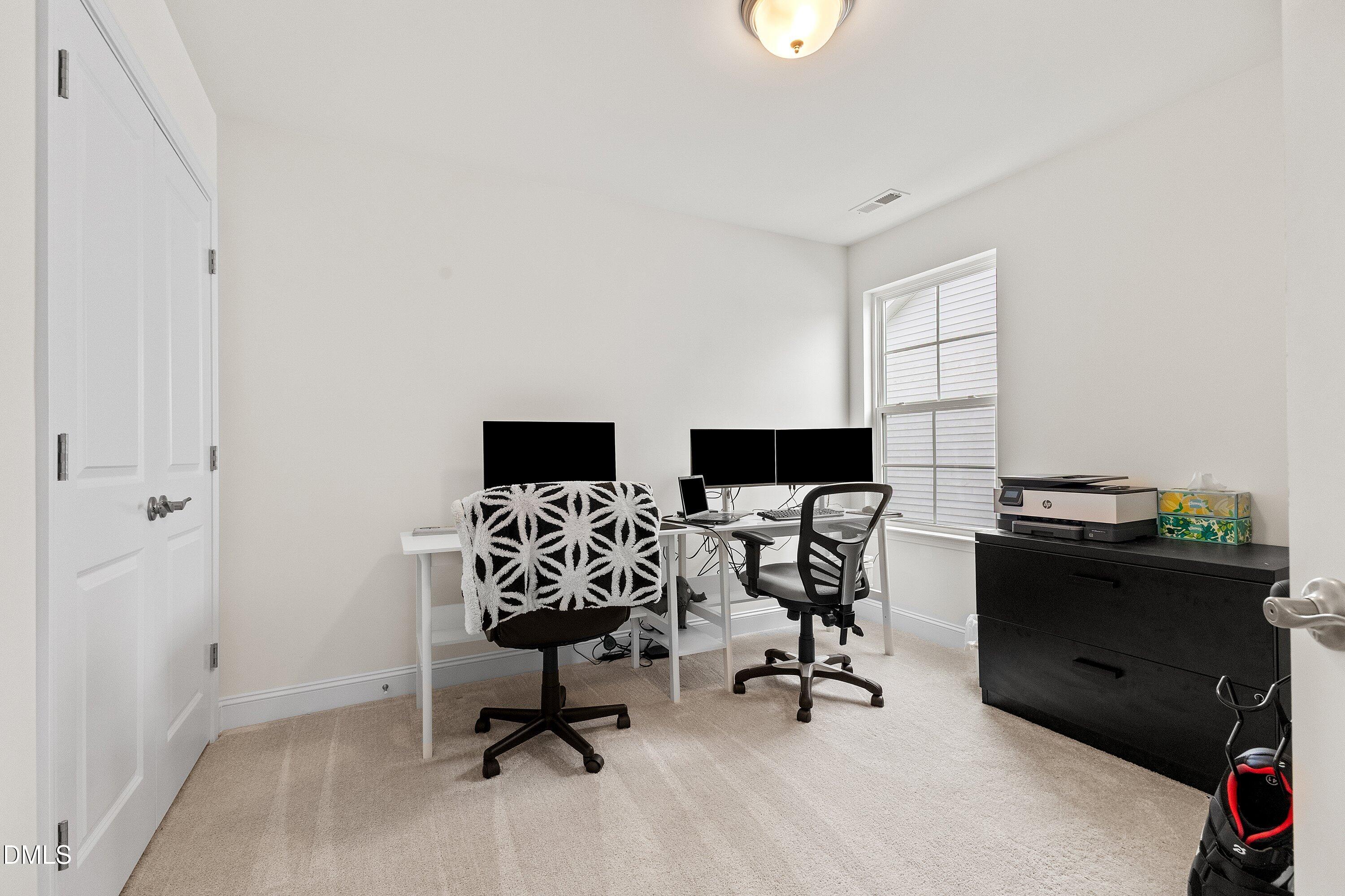 1260 Channel Drop Boulevard Zebulon, NC 27597 - Photo 15 of 29 Bedroom pic 3 pic 1