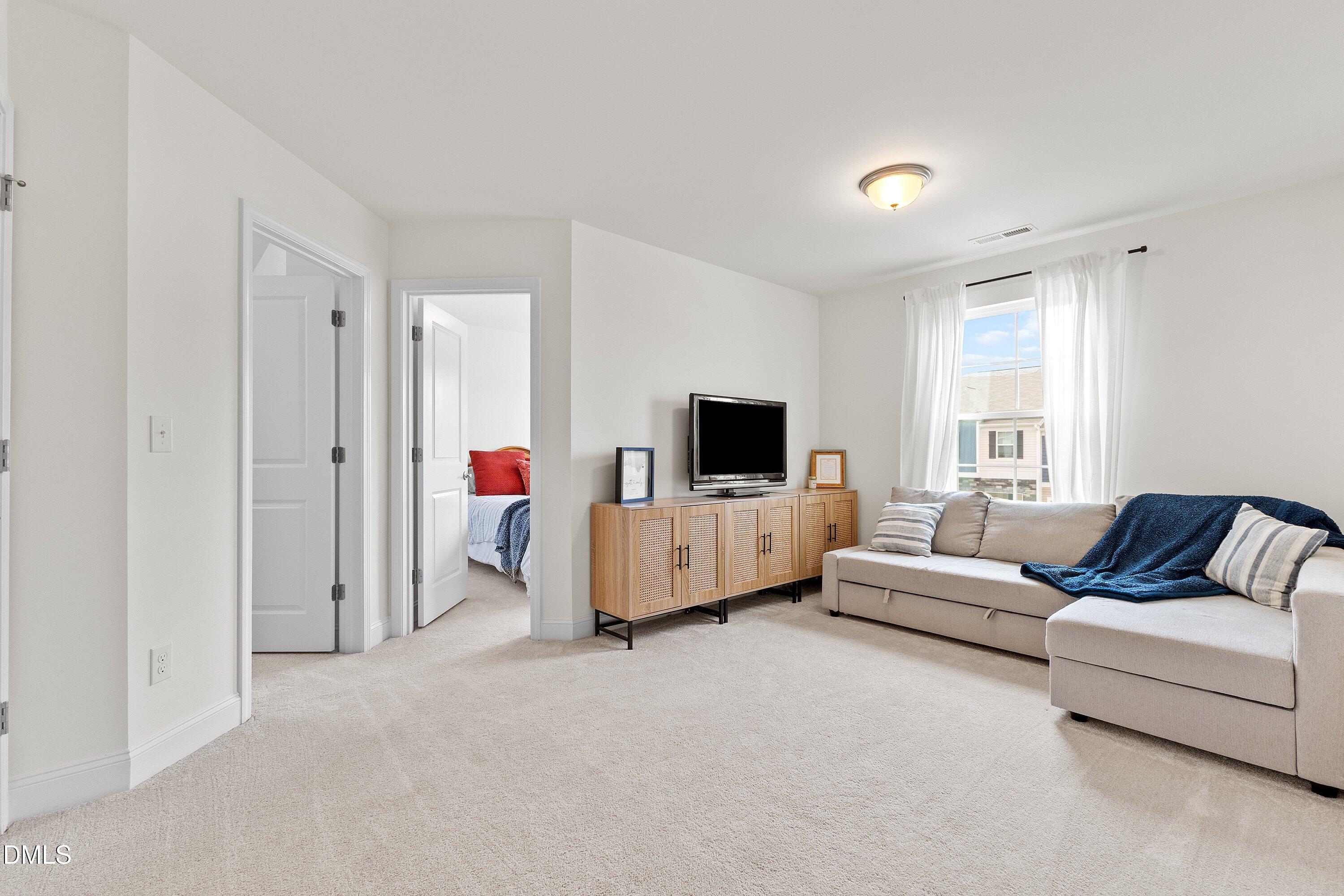 1260 Channel Drop Boulevard Zebulon, NC 27597 - Photo 17 of 29 Loft Area pic 1