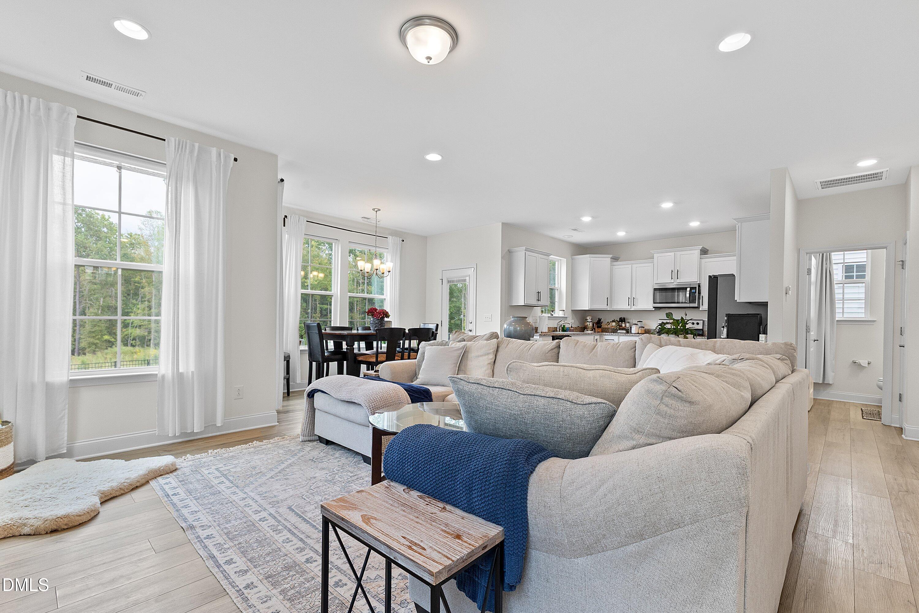 1260 Channel Drop Boulevard Zebulon, NC 27597 - Photo 4 of 29 Family room pic 5