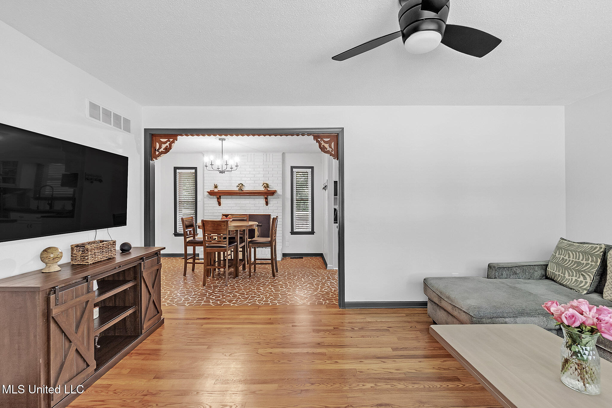 2234 Highway 301 Hernando, MS 38632 - Photo 7 of 28 IMG_6599