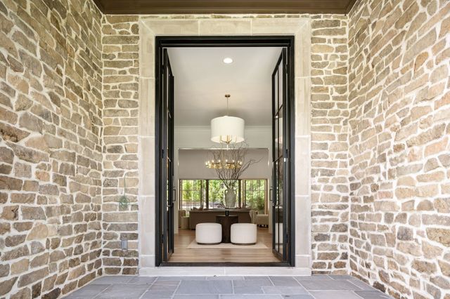 $3,700,000 | 609 Bowling Avenue, Nashville, TN 37215