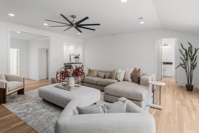 $3,700,000 | 609 Bowling Avenue, Nashville, TN 37215