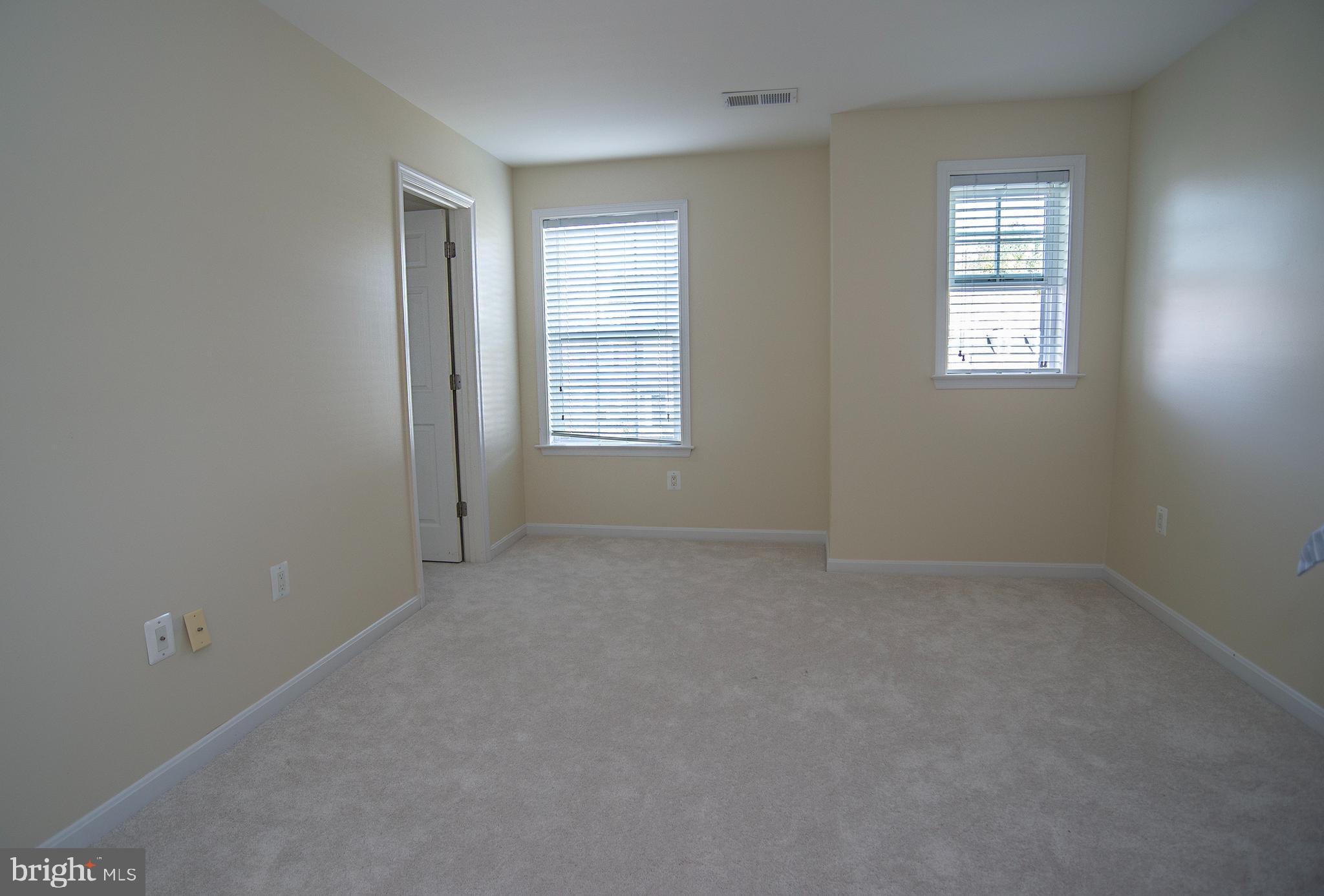 20 Aster Lane Stafford, VA 22554 - Photo 34 of 57 an empty room with windows