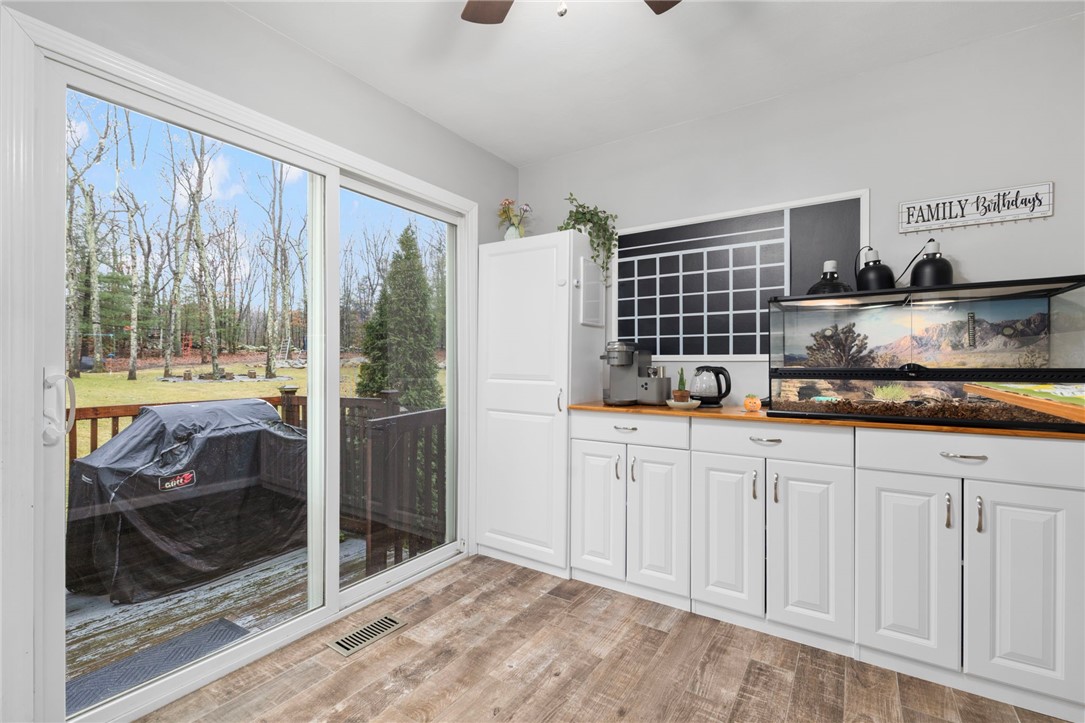 69 Walden Way Cranston, RI 02921 - Photo 11 of 50