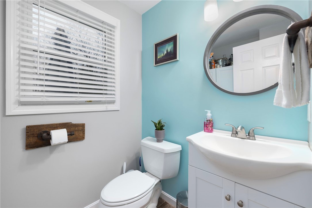 69 Walden Way Cranston, RI 02921 - Photo 18 of 50