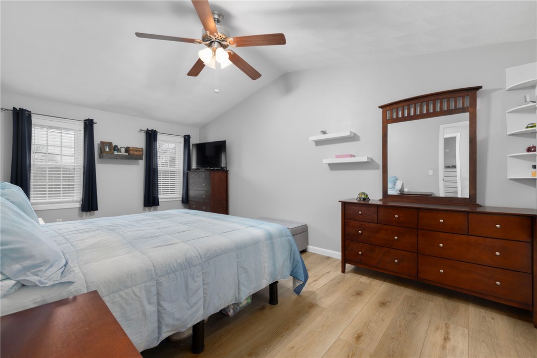 69 Walden Way Cranston, RI 02921 - Photo 22 of 50