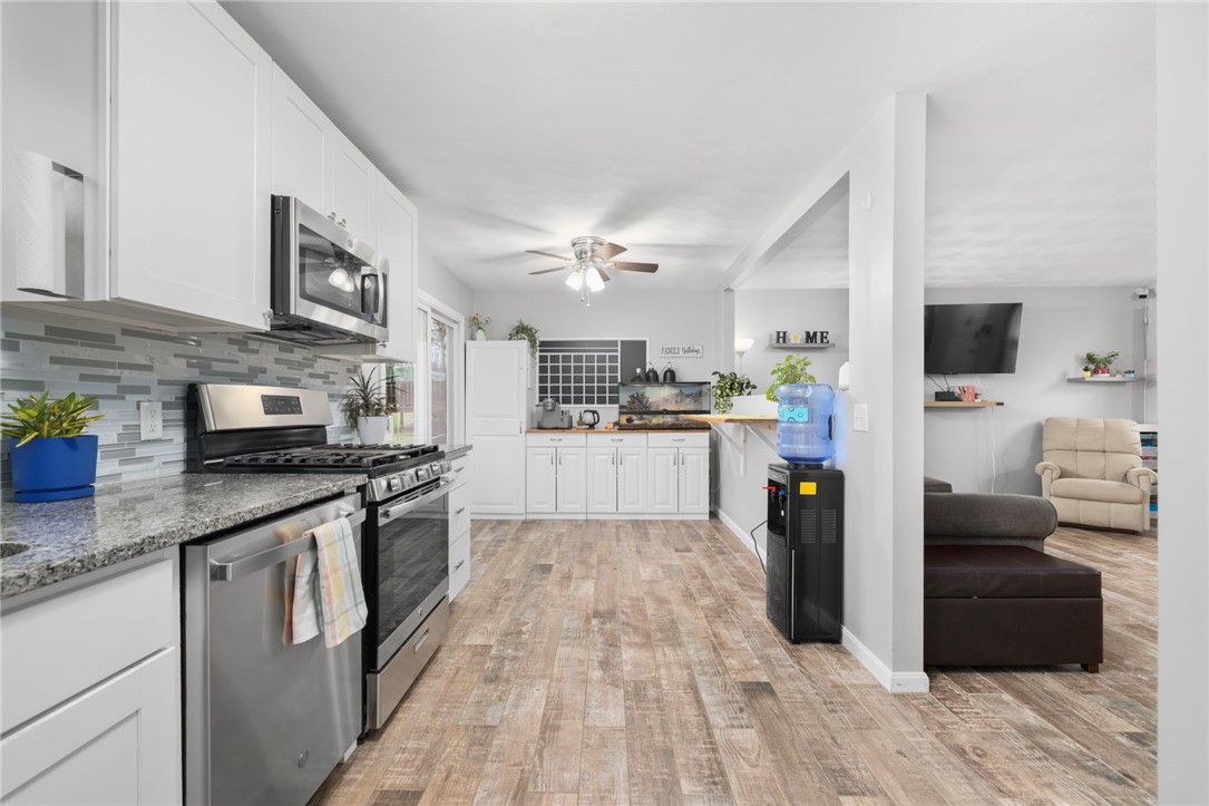 69 Walden Way Cranston, RI 02921 - Photo 9 of 50