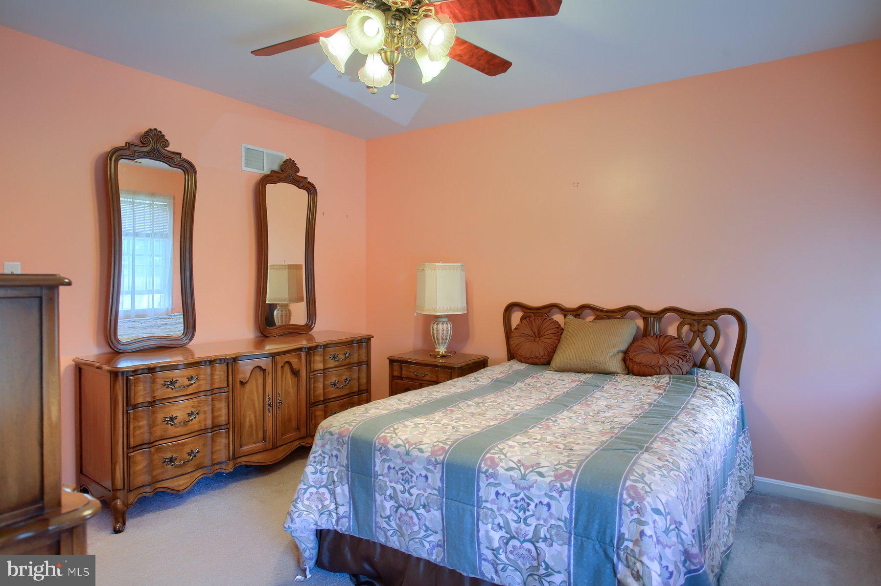 6352 Bennington Road Mechanicsburg, PA 17050 - Photo 13 of 17