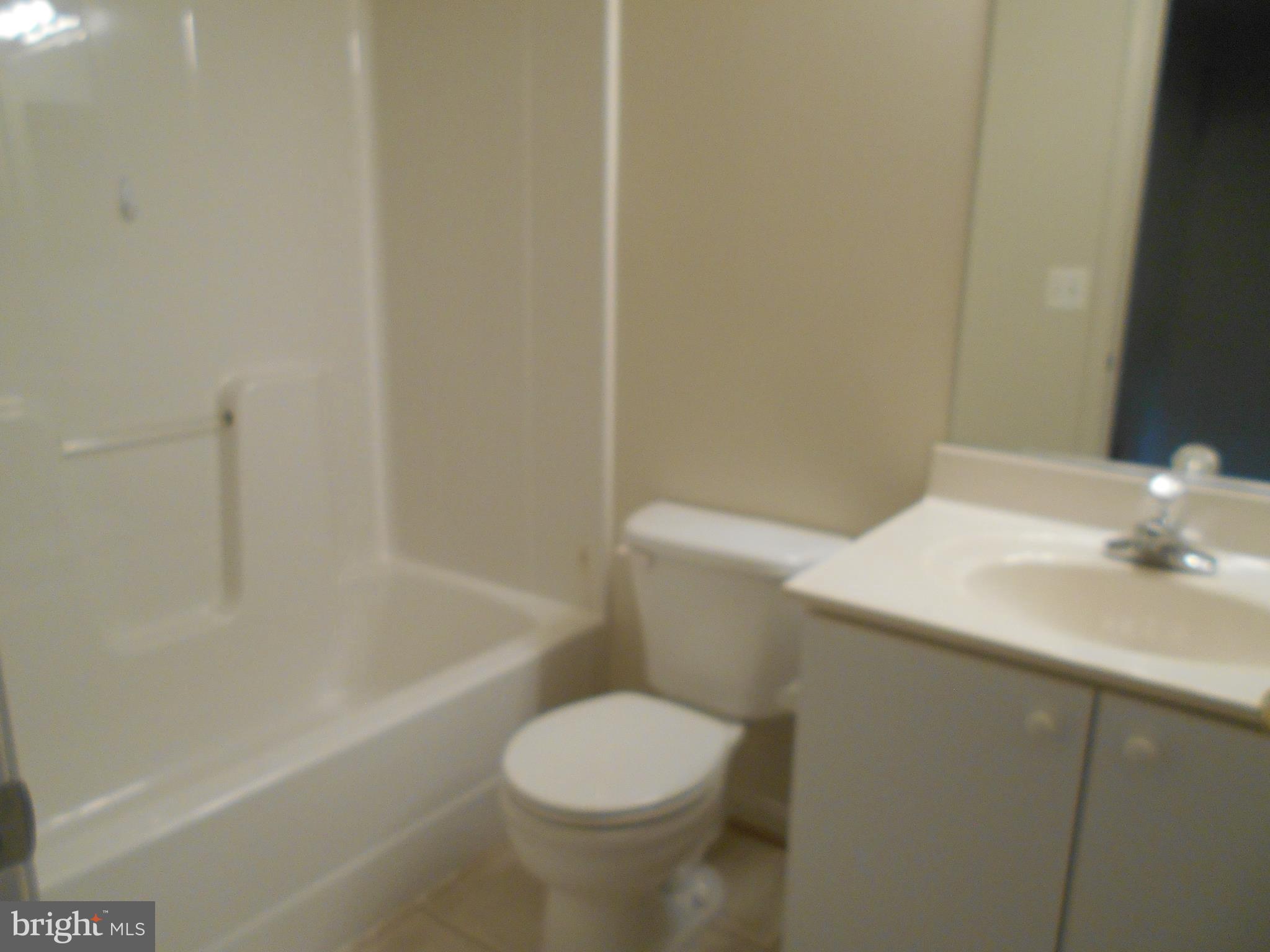650 Luthardt Road Baltimore, MD 21220 - Photo 21 of 22 Bath