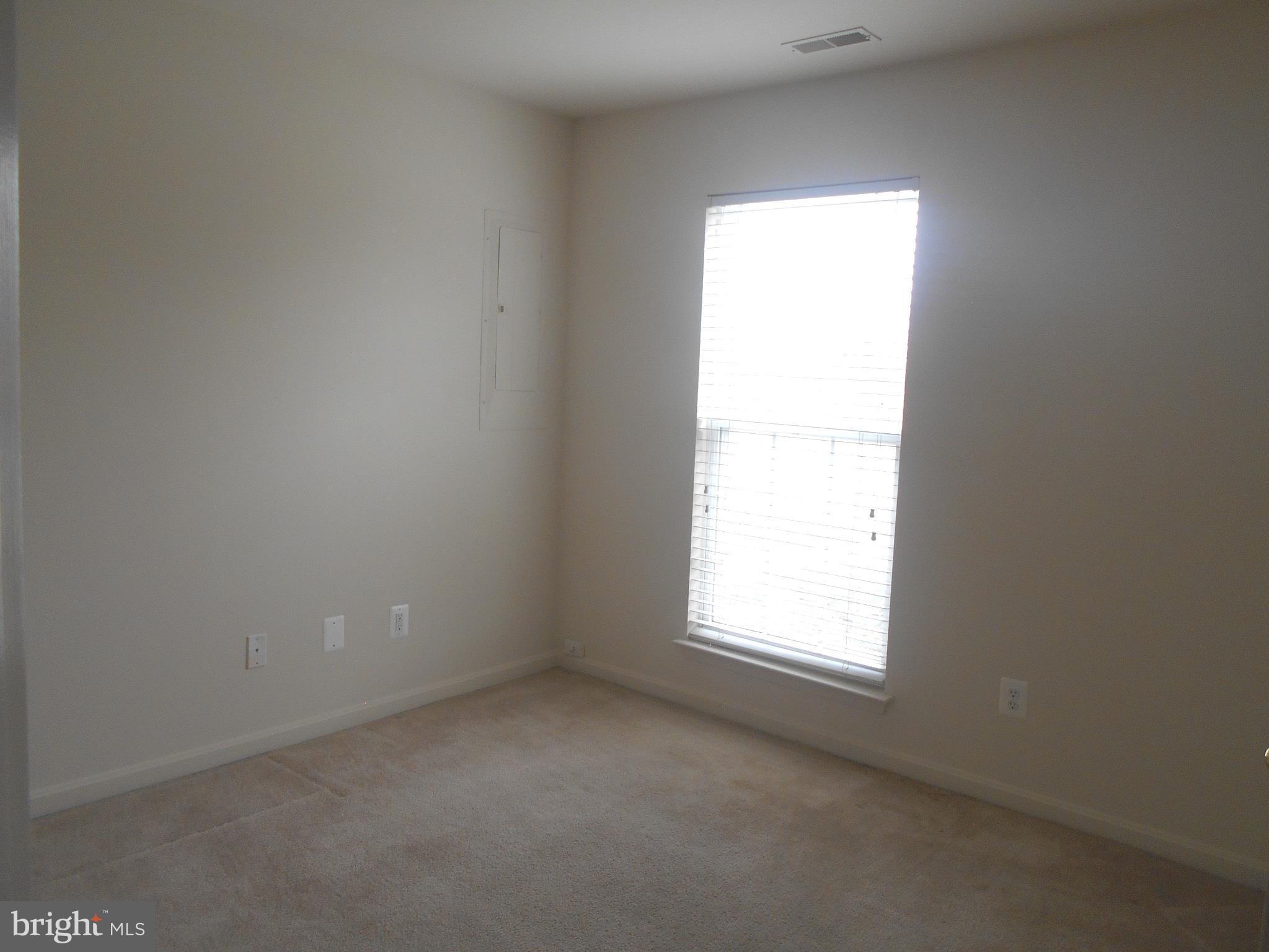 650 Luthardt Road Baltimore, MD 21220 - Photo 5 of 22 Office/Den
