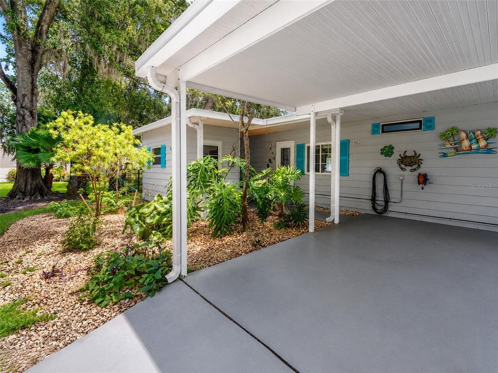 604 Topside Circle Edgewater, FL 32141 - Photo 2 of 41