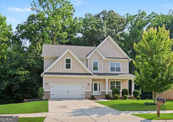 $382,500 | 516 Brooks Village Drive, Pendergrass, GA 30567