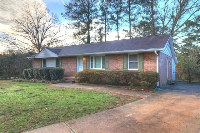 $1,325 | 1291 Todiway Court, Jonesboro, GA 30238