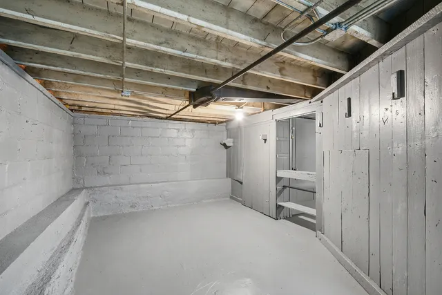 a view of empty room