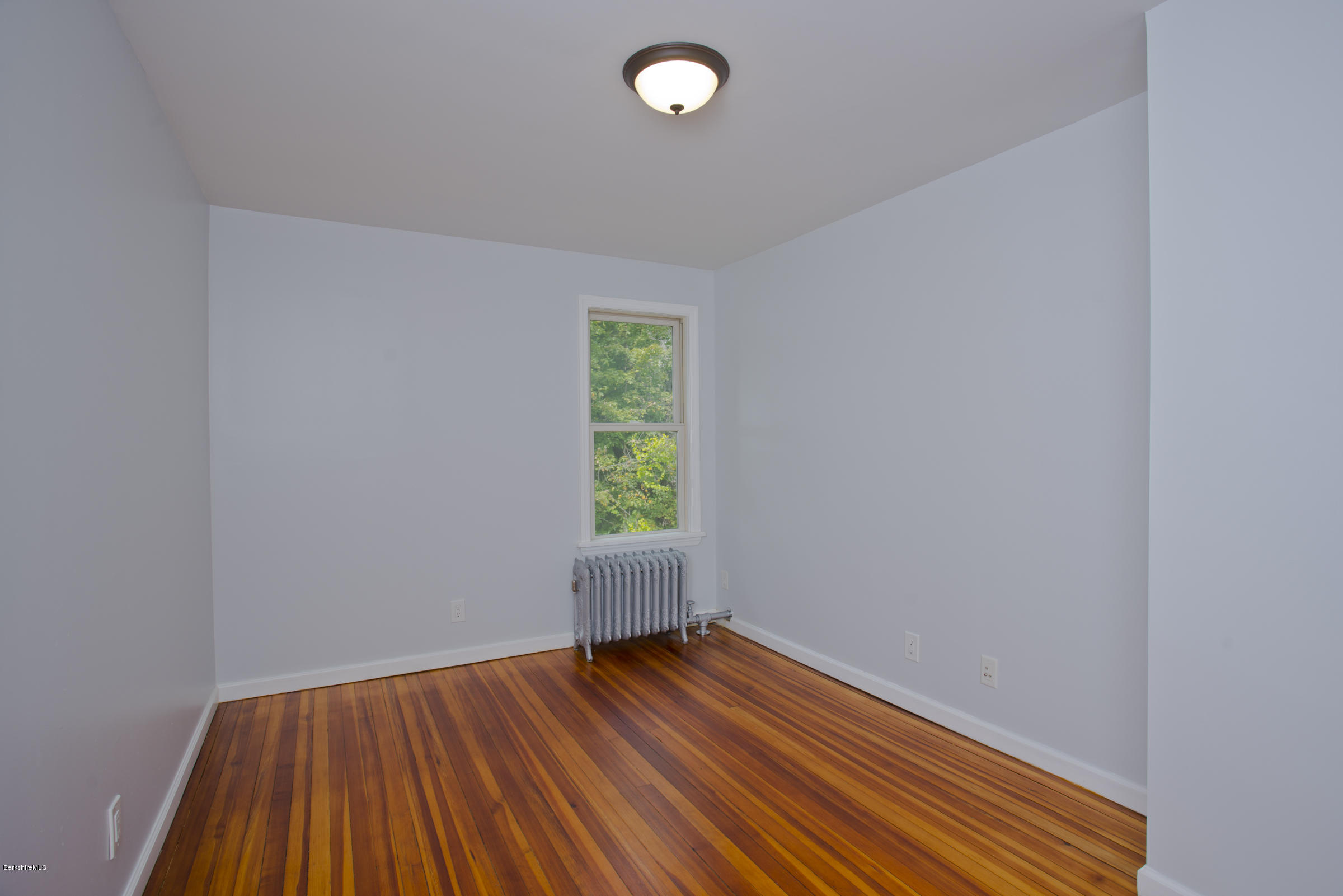 274 State Road Great Barrington, MA 01230 - Photo 19 of 32 bedroom