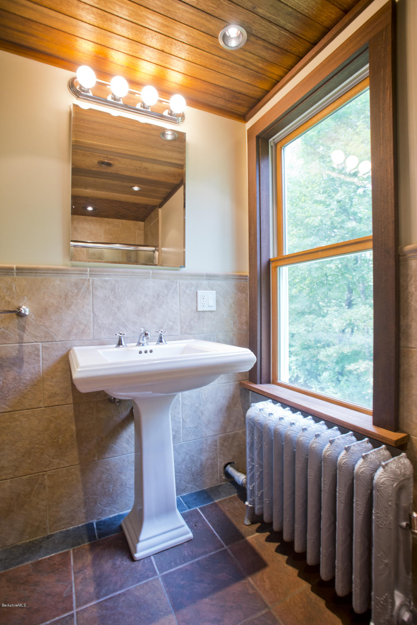 274 State Road Great Barrington, MA 01230 - Photo 21 of 32 full bath