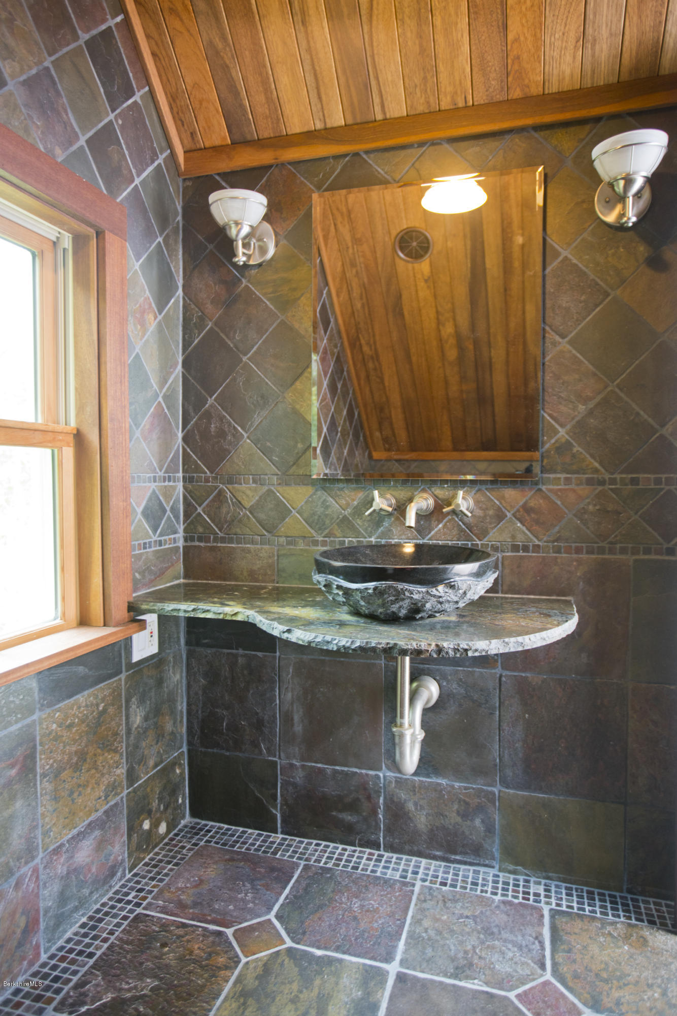 274 State Road Great Barrington, MA 01230 - Photo 24 of 32 full bath