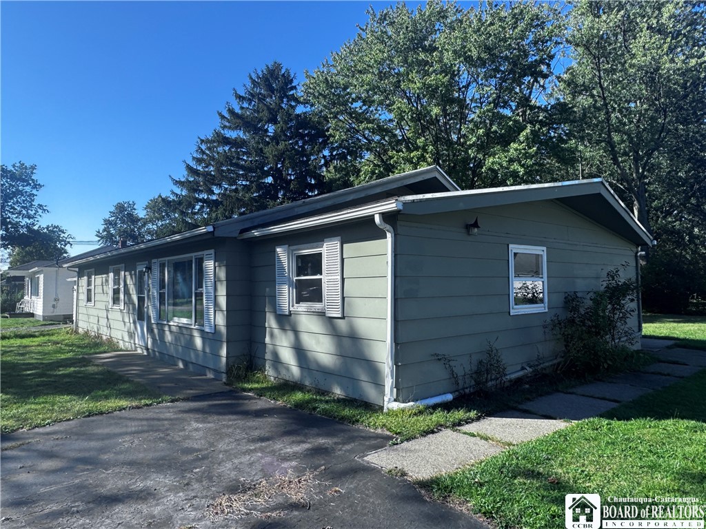 60 Fairview Avenue Dunkirk, NY 14048 - Photo 2 of 18