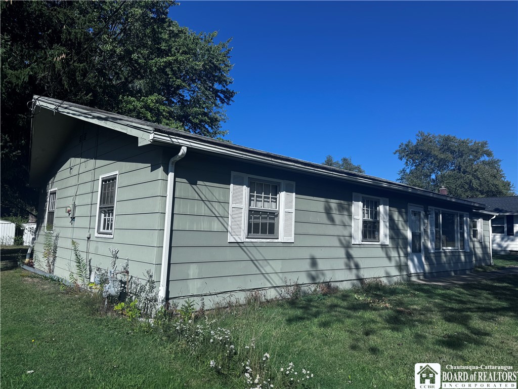 60 Fairview Avenue Dunkirk, NY 14048 - Photo 4 of 18