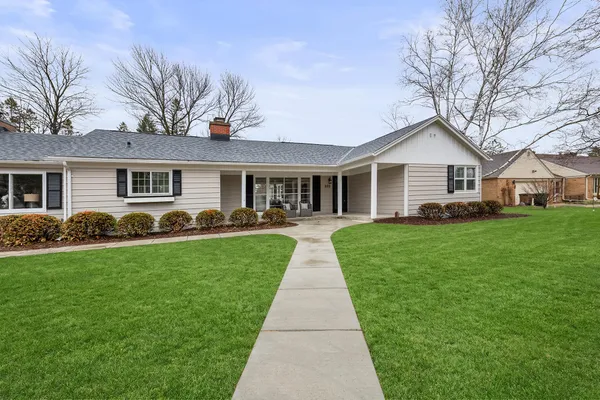 $699,900 | 800 East Hermitage Road, Bayside, WI 53217