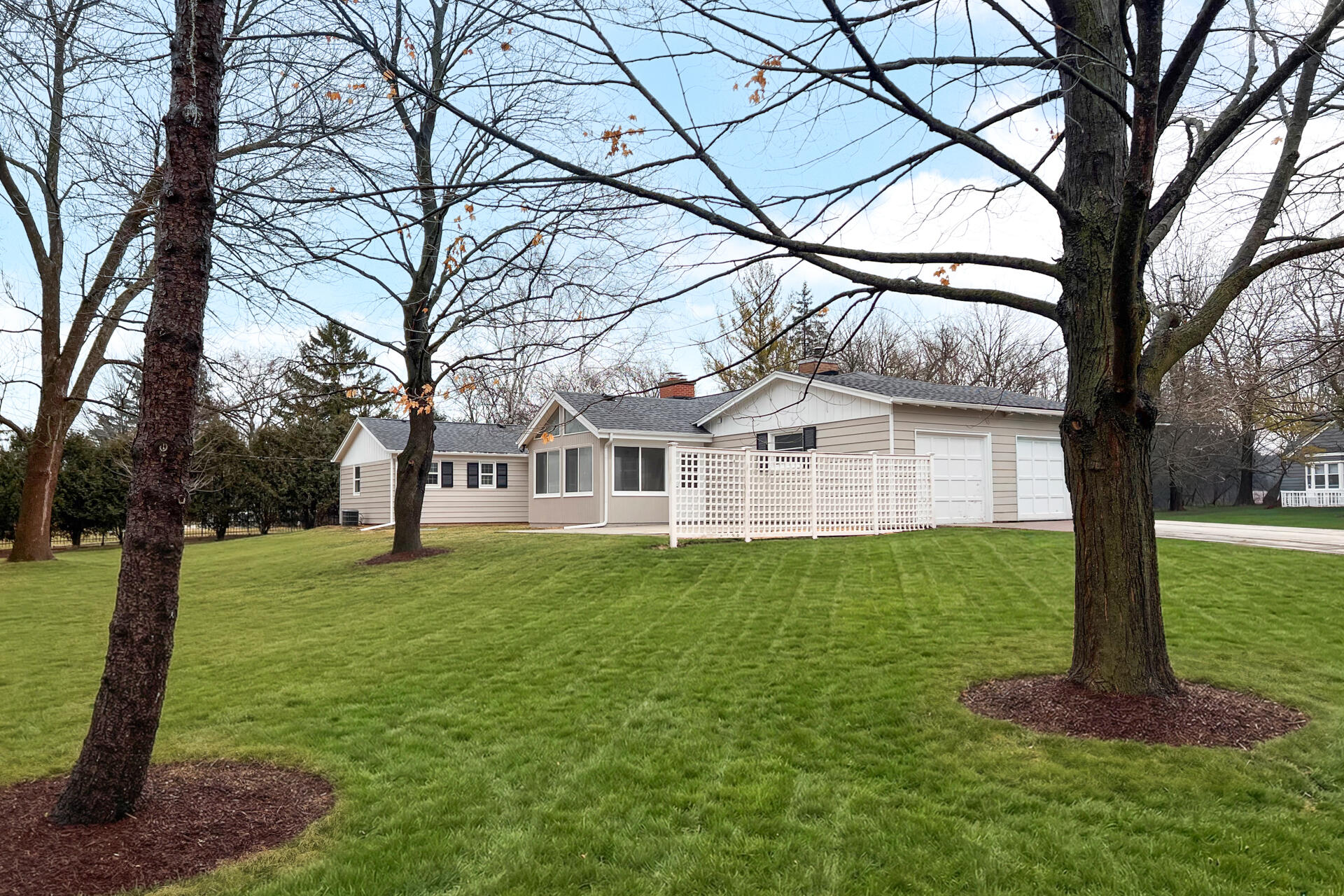 800 East Hermitage Road Bayside, WI 53217 - Photo 51 of 58 800 Hermitage Ext 2