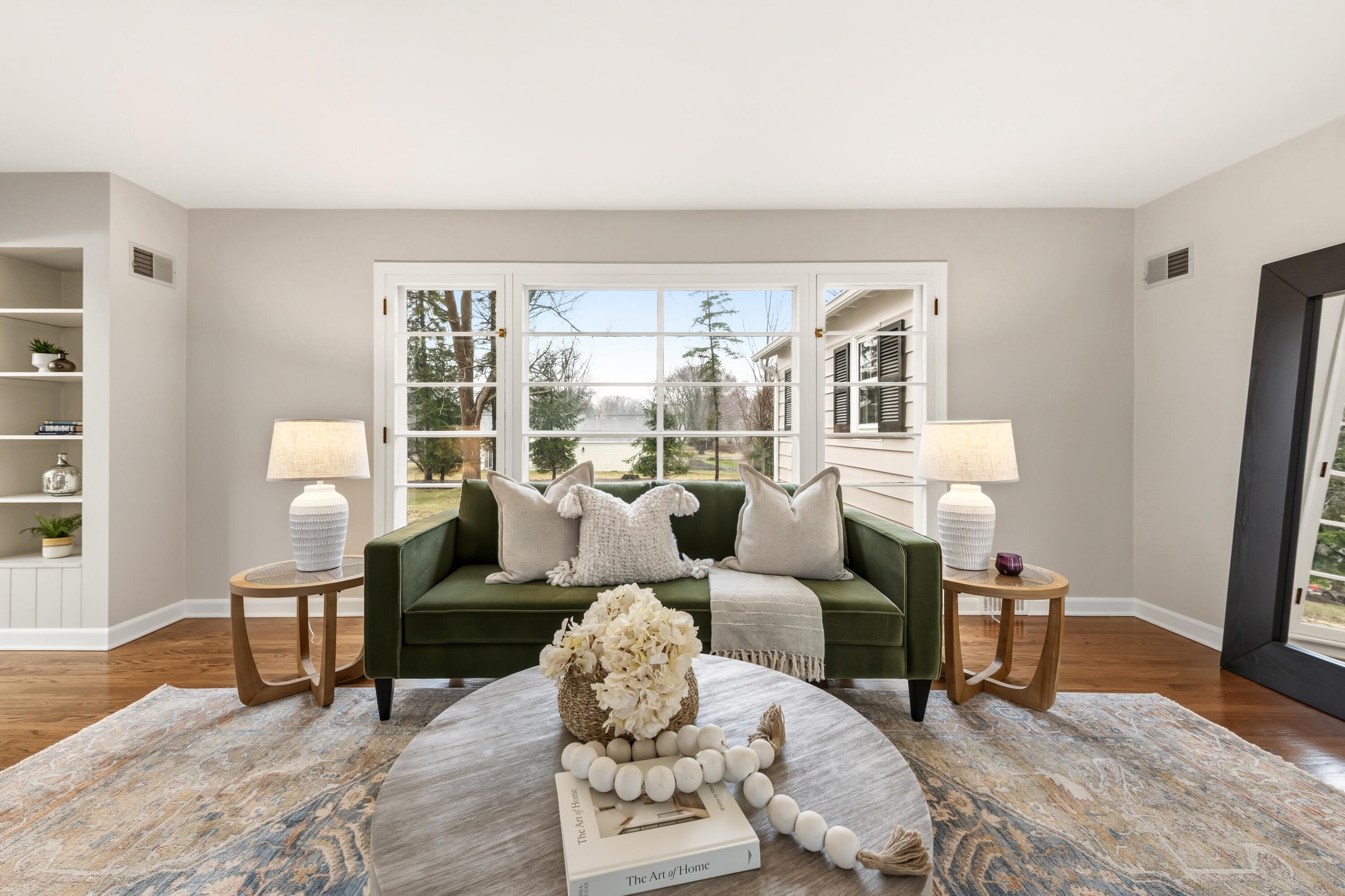 800 East Hermitage Road Bayside, WI 53217 - Photo 7 of 58 Living Room