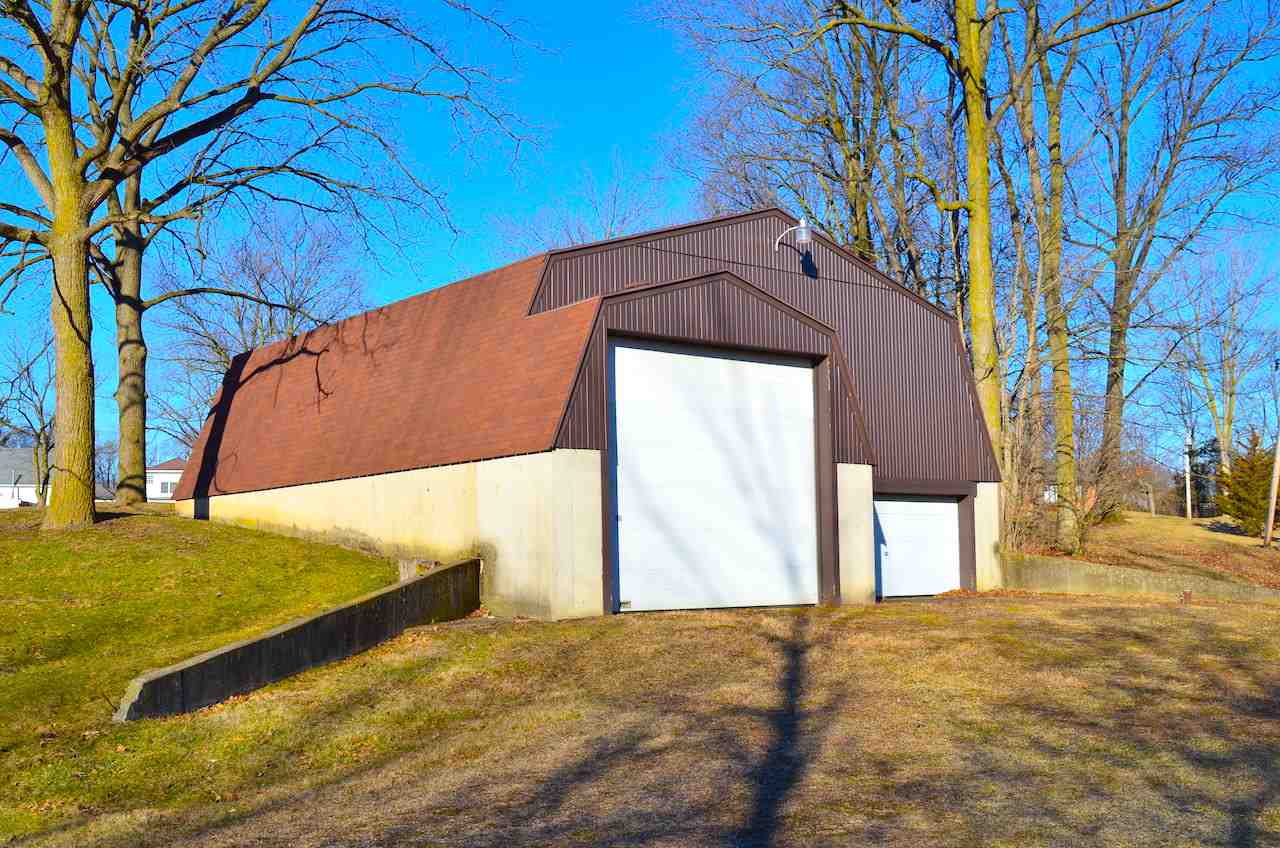 8140 Auburn Road Fort Wayne, IN 46825 - Photo 12 of 36