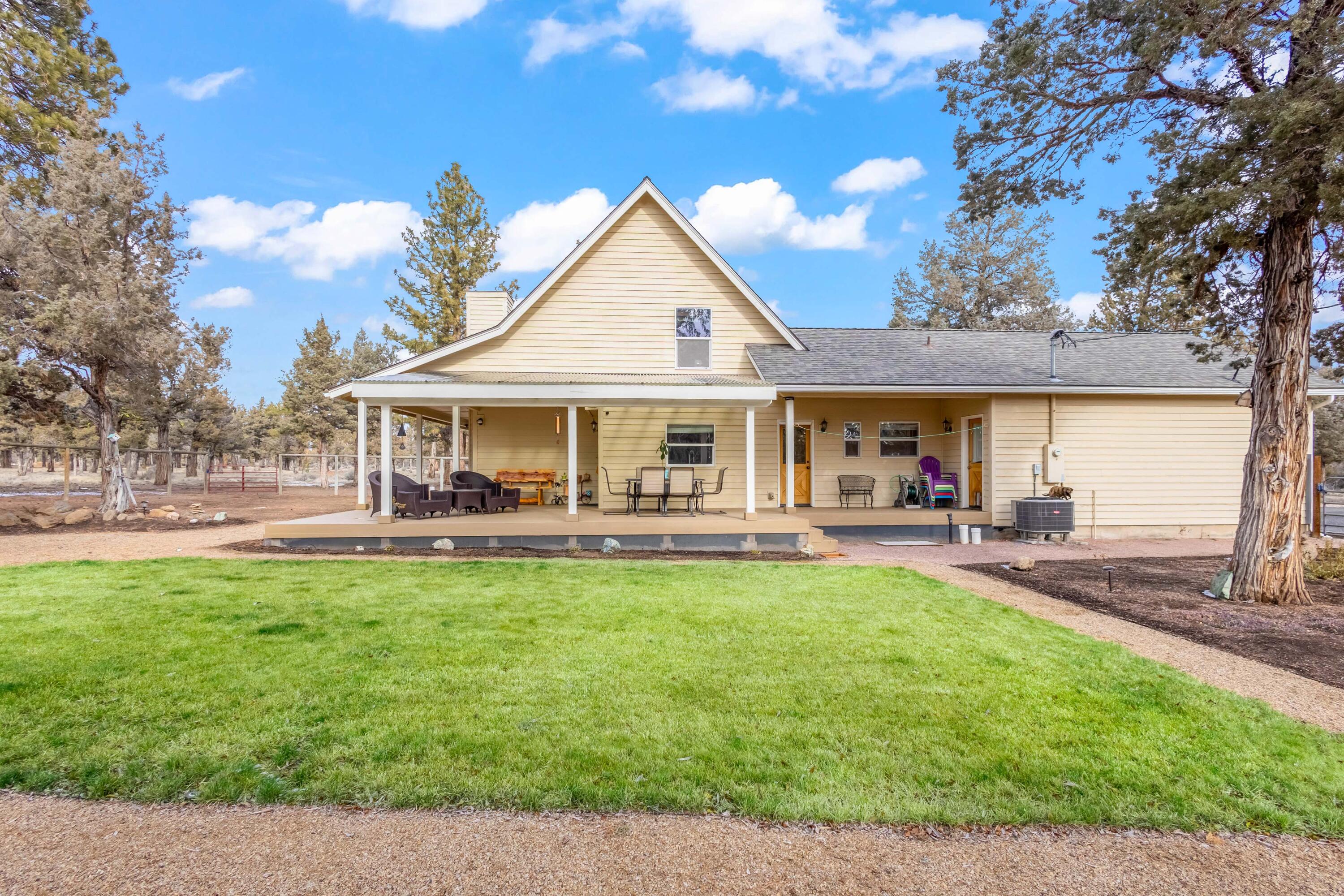 69469 Carlton Road Sisters, OR 97759 - Photo 35 of 44 35