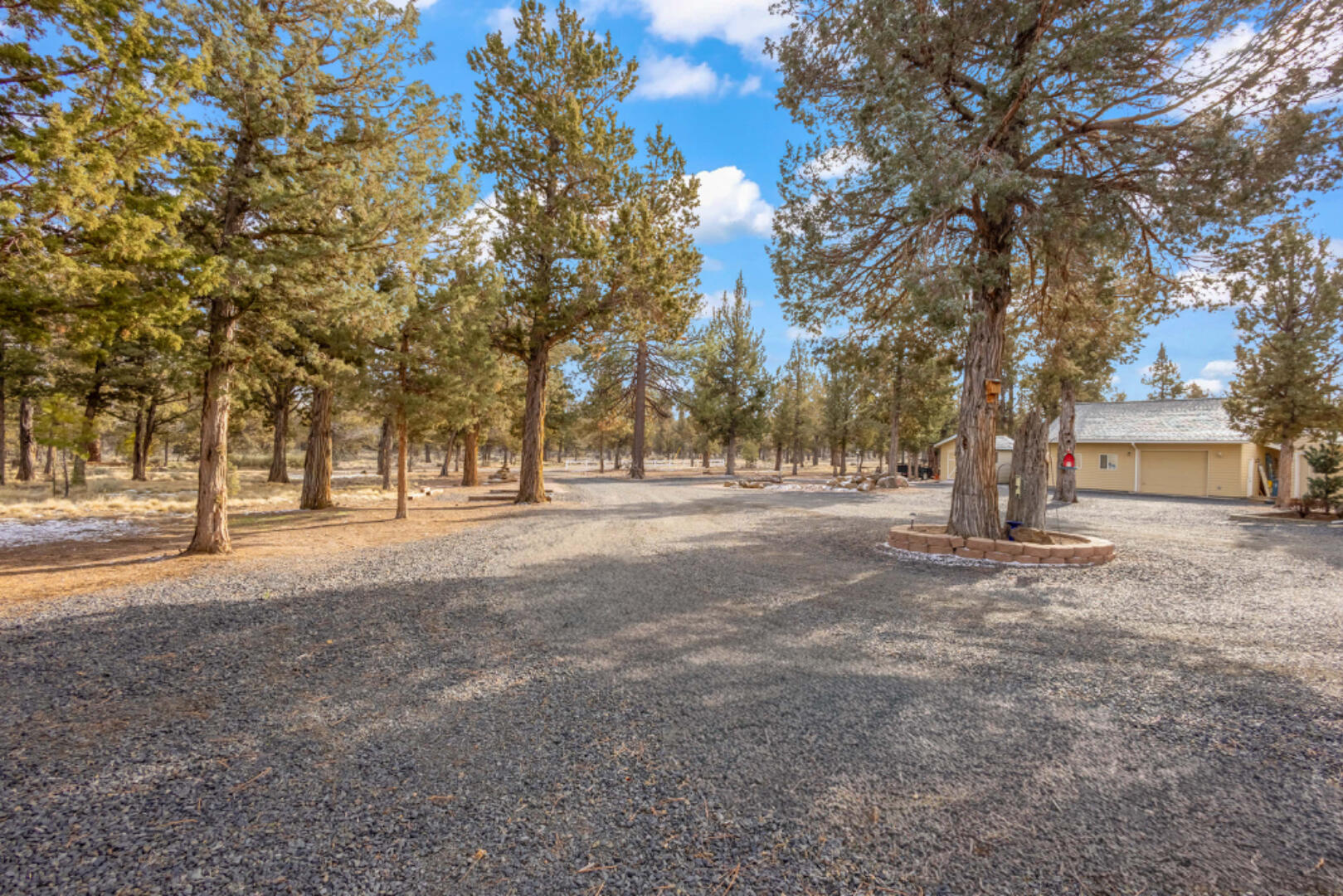 69469 Carlton Road Sisters, OR 97759 - Photo 36 of 44 36
