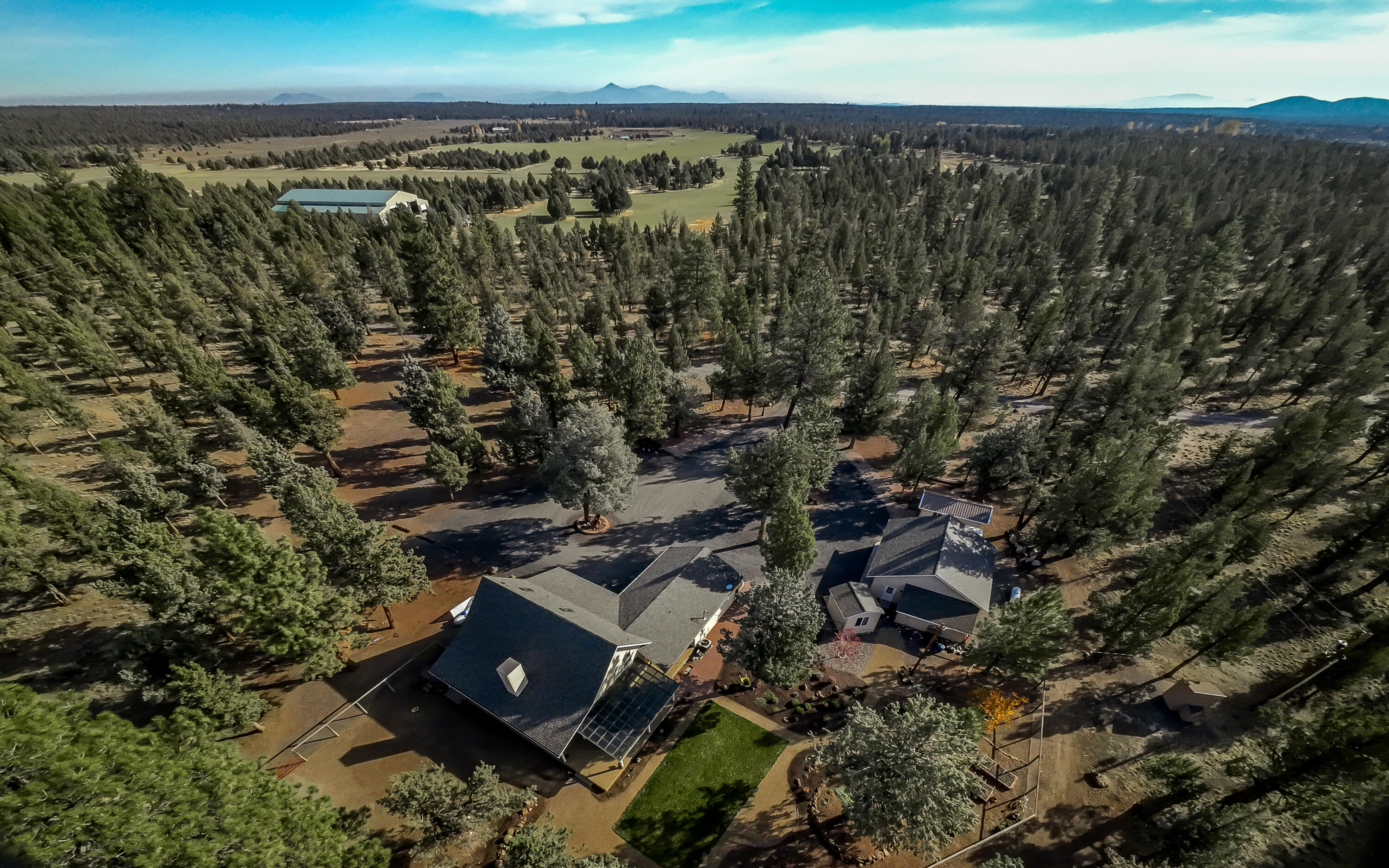 69469 Carlton Road Sisters, OR 97759 - Photo 4 of 44 4