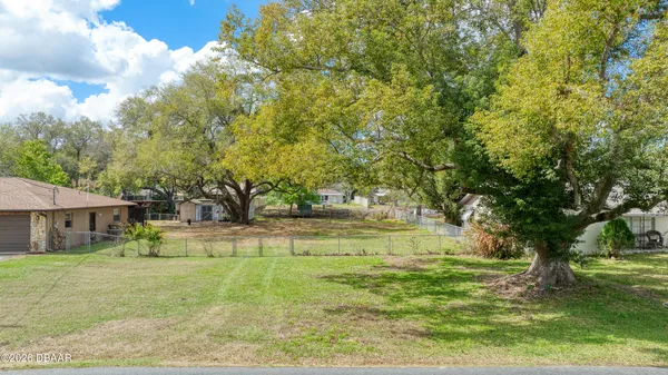 $150,000 | 0 Lois Drive, Tavares, FL 32778