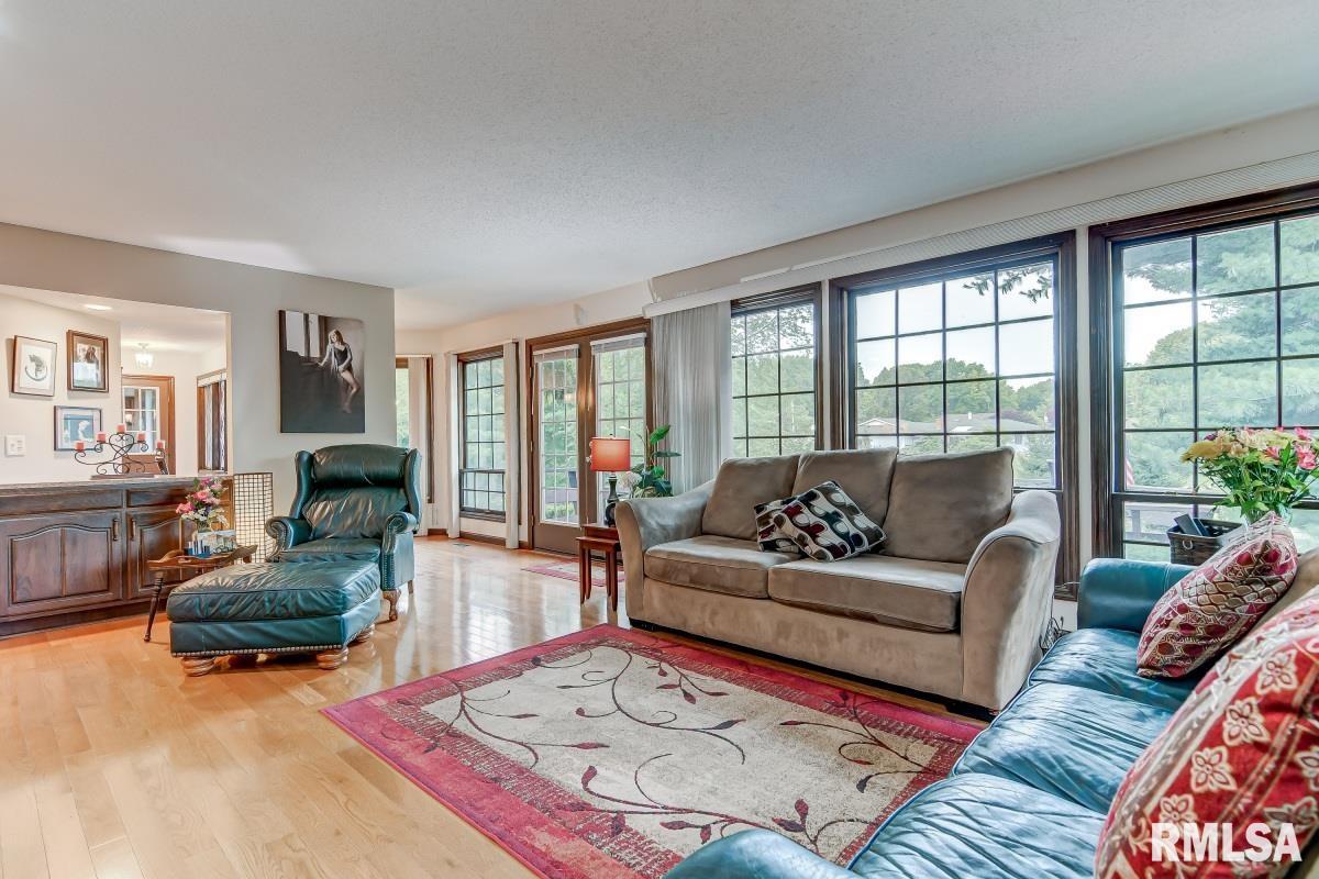 9 Red Bud Lane Springfield, IL 62712 - Photo 20 of 50 Gallery Image 20