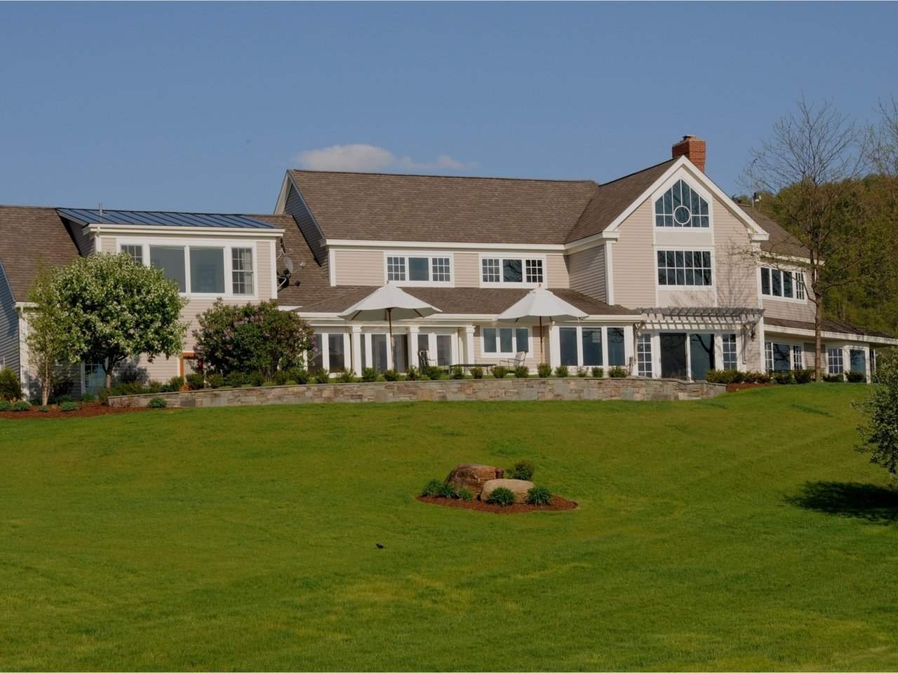 323 Upper Old Town Trail Charlotte, VT 05445 - Photo 2 of 28