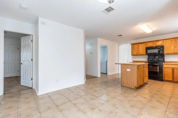 $1,699 | 2476 Medina Drive, New Braunfels, TX 78130