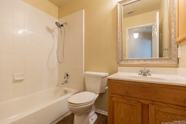 $1,850 | 2476 Medina Drive, New Braunfels, TX 78130