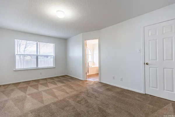 $1,699 | 2476 Medina Drive, New Braunfels, TX 78130