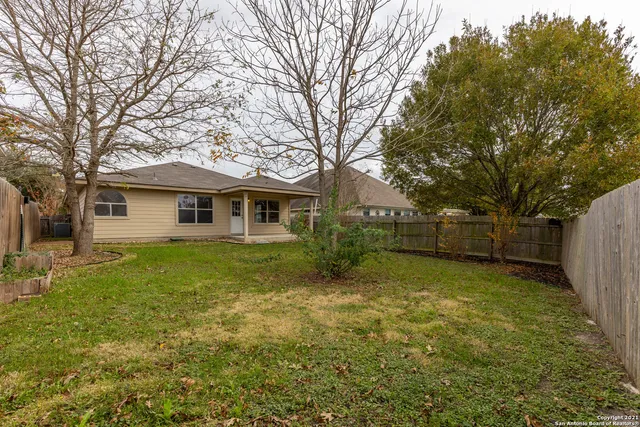 $1,850 | 2476 Medina Drive, New Braunfels, TX 78130