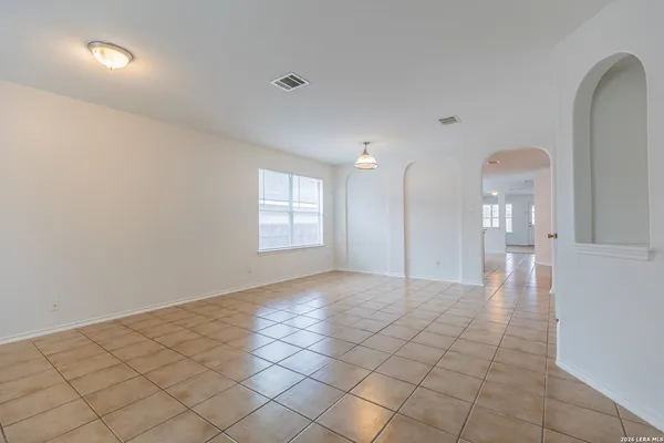 $1,699 | 2476 Medina Drive, New Braunfels, TX 78130