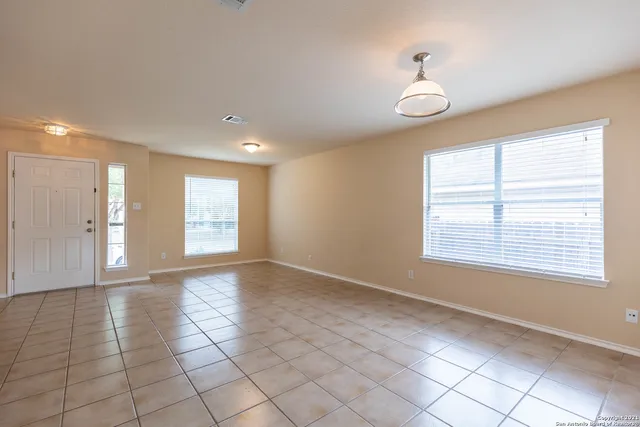 $1,850 | 2476 Medina Drive, New Braunfels, TX 78130