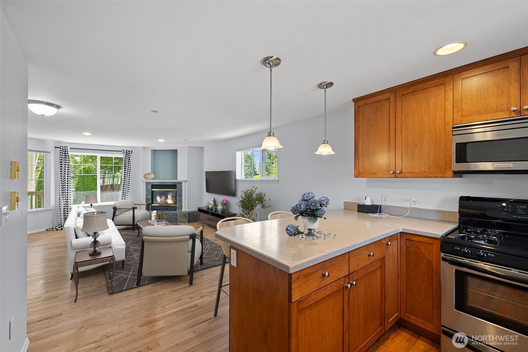 10129 Holman Road Northwest Seattle, WA 98177 - Photo 7 of 26