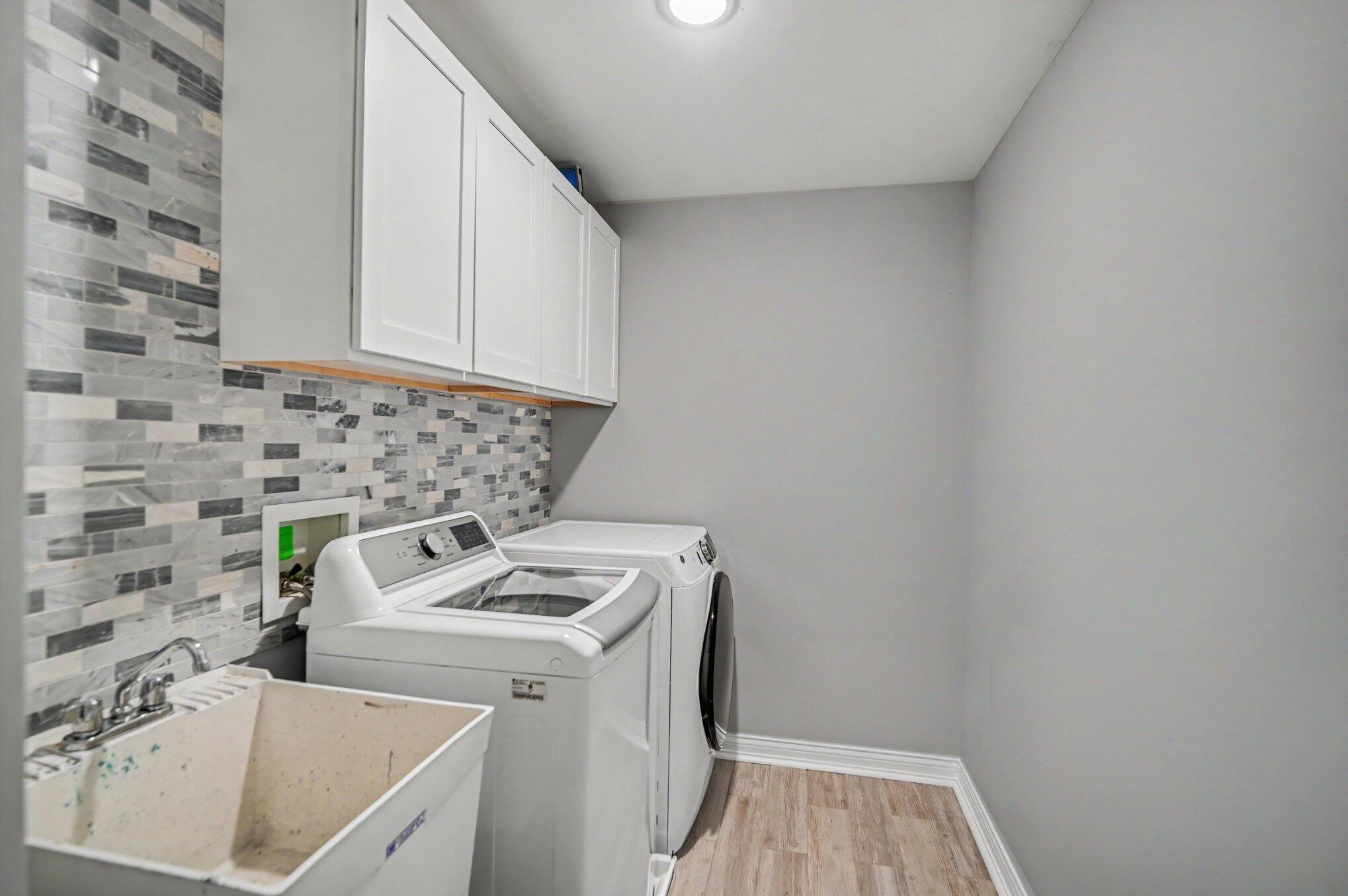 2104 Wyndham Way Union, KY 41091 - Photo 23 of 40 2nd Floor Laundry
