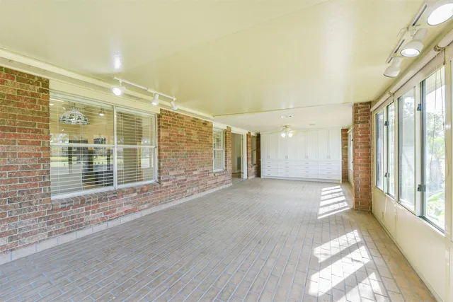 $400,000 | 3810 East Peach Hollow Circle, Pearland, TX 77584