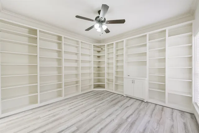 $400,000 | 3810 East Peach Hollow Circle, Pearland, TX 77584