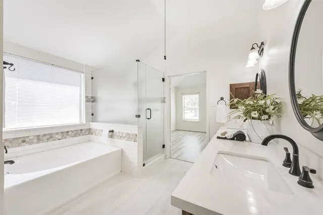 $400,000 | 3810 East Peach Hollow Circle, Pearland, TX 77584